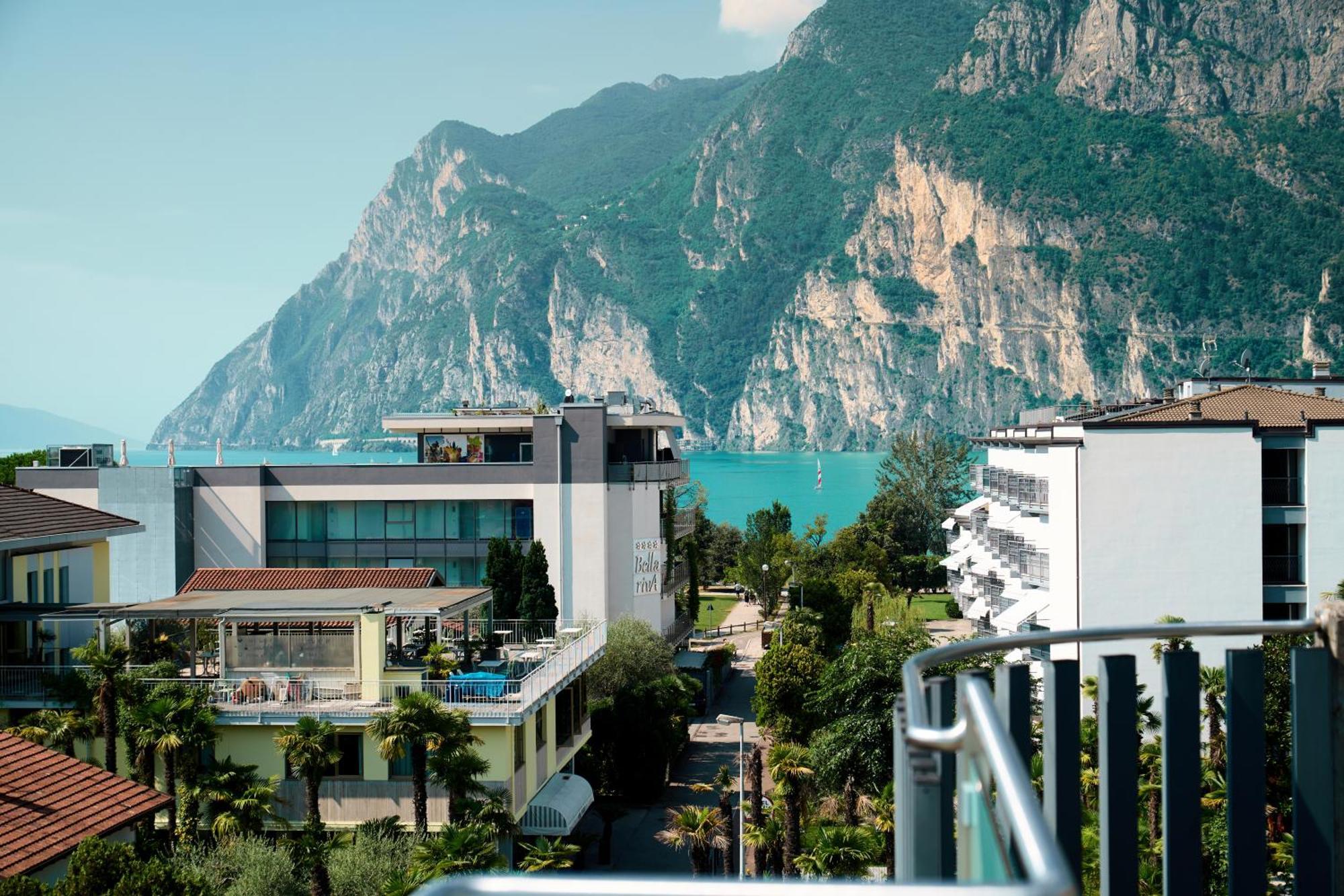 Parc Hotel Flora Riva del Garda Exterior foto